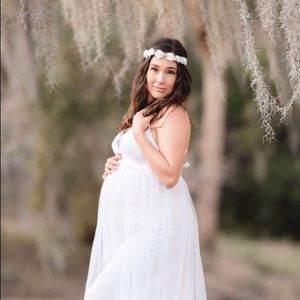 White maternity/wedding dress